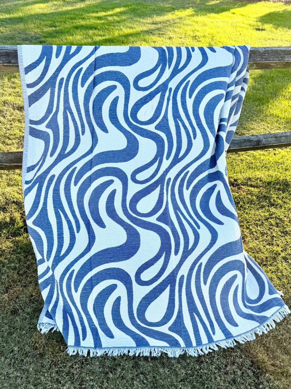 Lisbon Throw - SolWoven