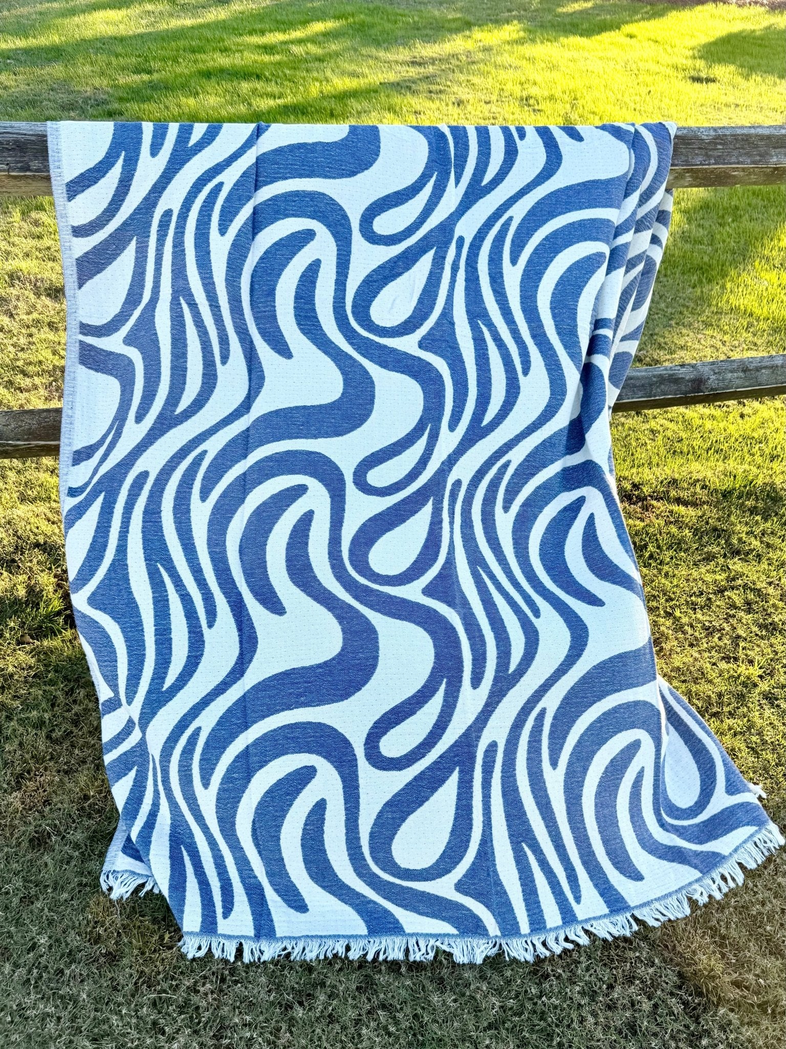 Lisbon Throw - SolWoven