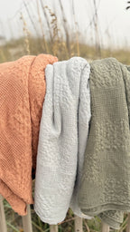 Lucca Throw - SolWoven