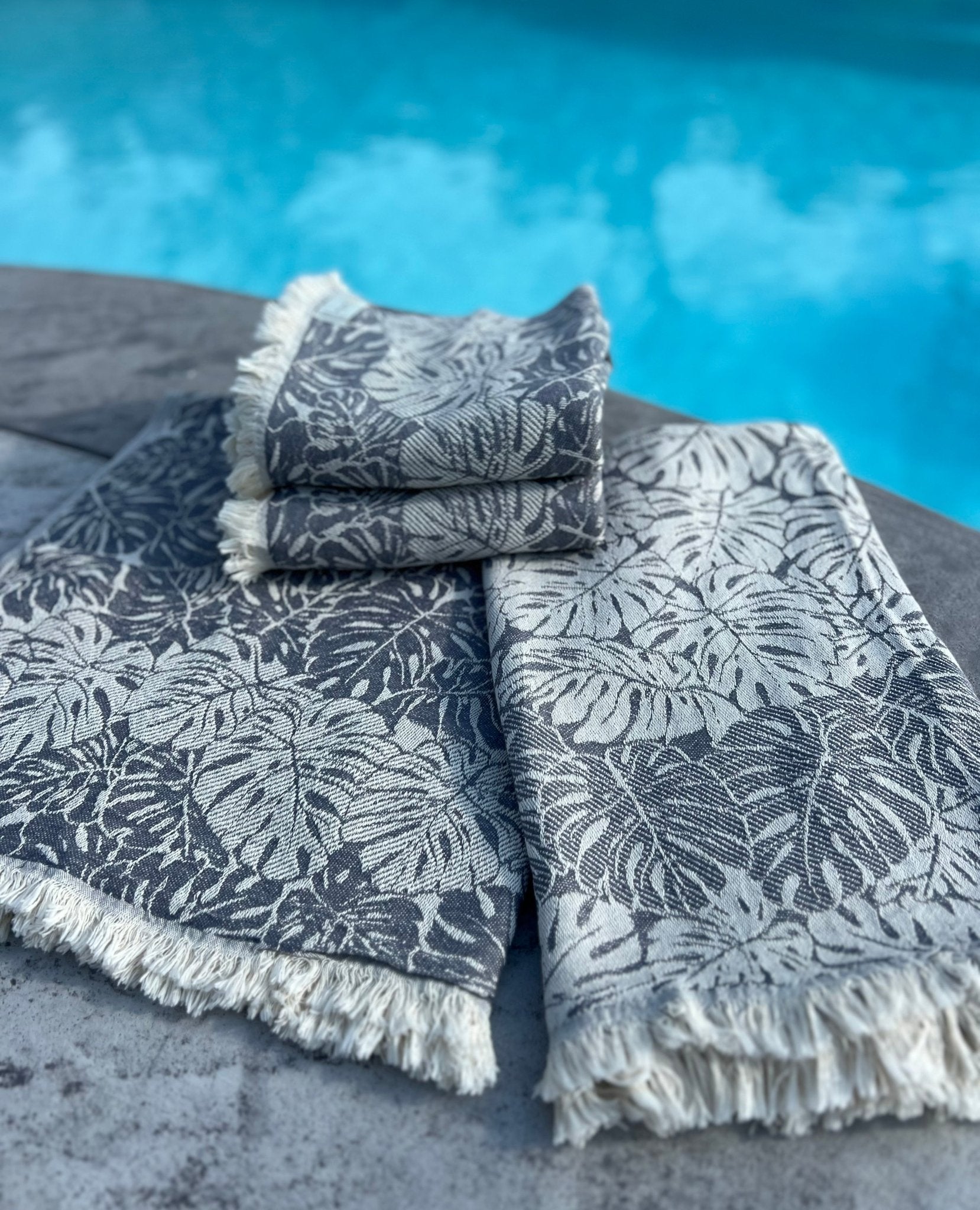 Santos Towel - SolWoven